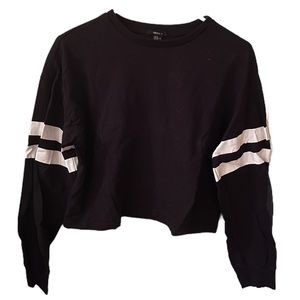 Forever 21 Black Long Sleeve Crop T Shirt - SIZE MEDIUM (M) 💣✨ New without tags